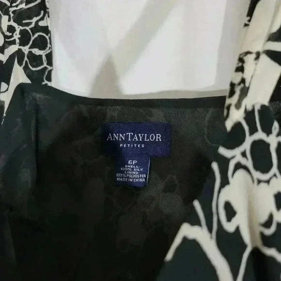 Ann Taylor Black Taupe Flower Floral Silk Sleevele - Picture 5 of 6
